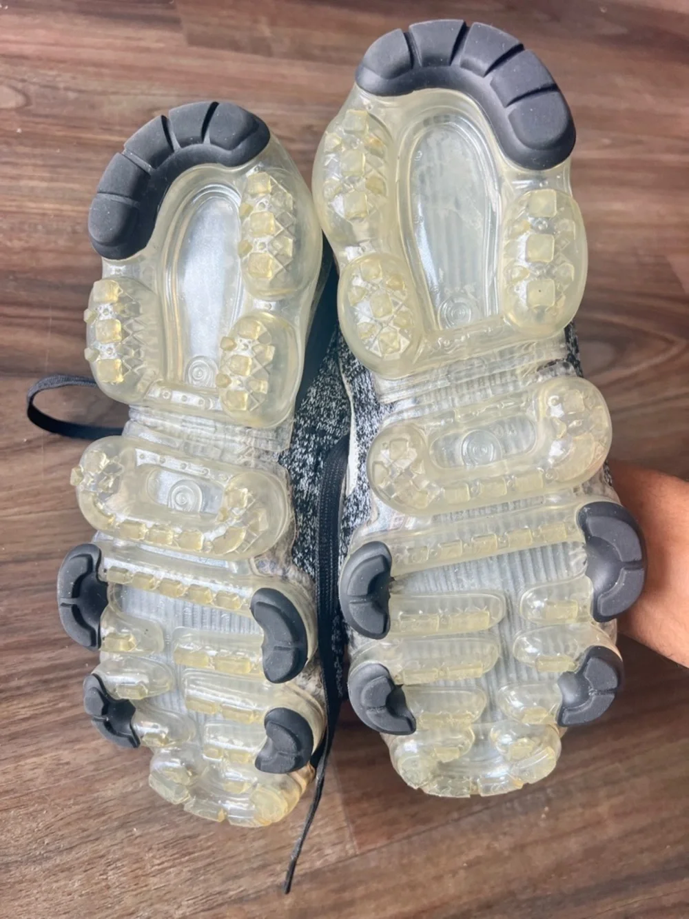 Nike Vapormax Flyknit Oreo Black Gray Running Athletic Shoes Womens 6.5